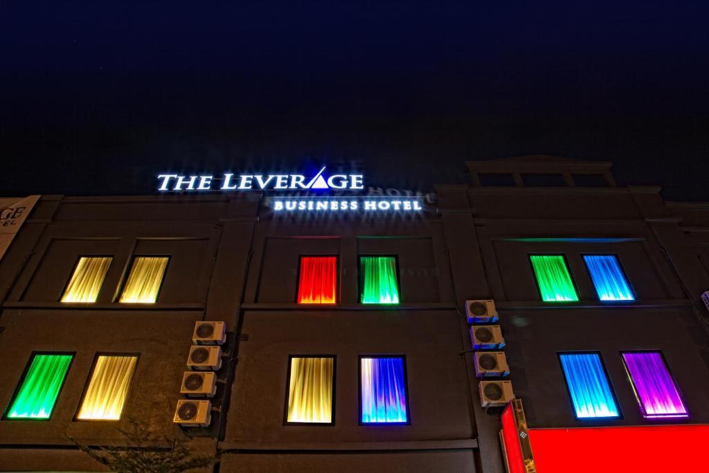 The Leverage Business Hotel - Rawang Exterior photo